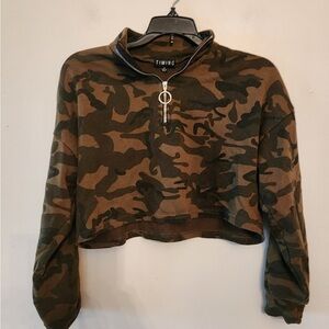 Timing green camo cropped hoodie size small